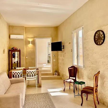 Palazzo Storico Riccardi Rollo Apartment San Cesario di Lecce